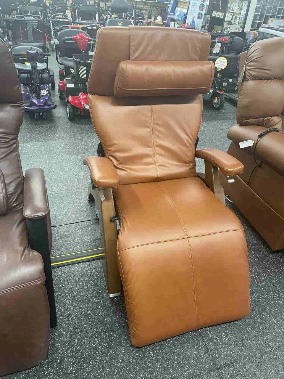 Human Touch Perfect Chair PC-420 Manual Zero Gravity Recliner (Floor Model)